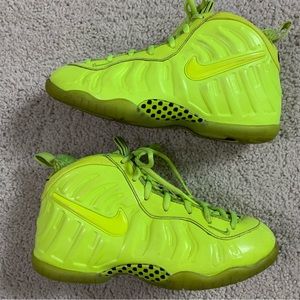 220 nike